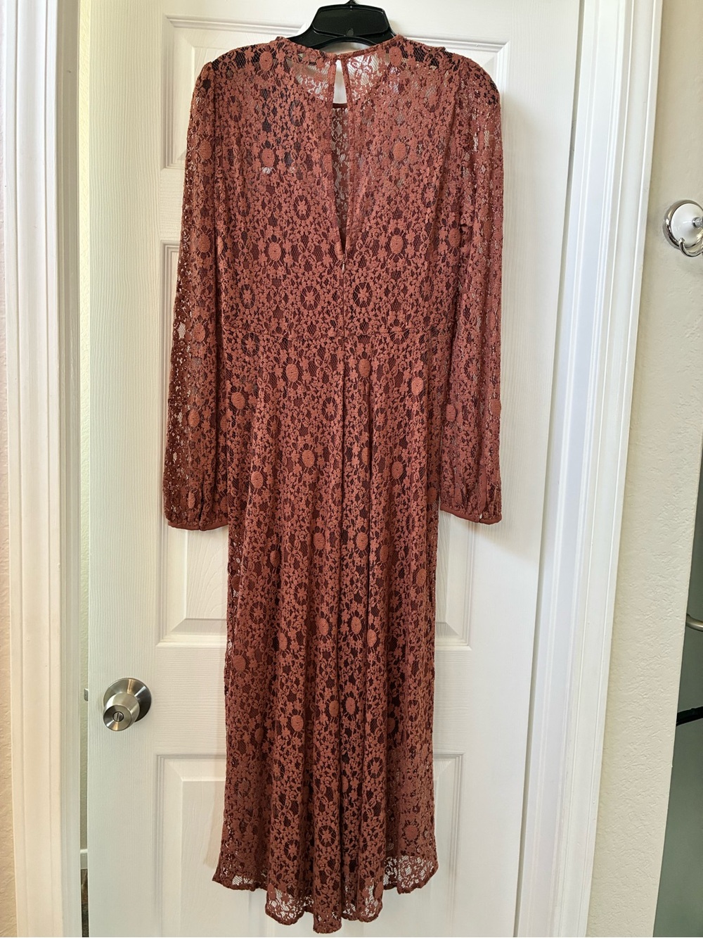 Zara Long-Sleeve Lace Maxi Dress in Dusty Rose - Picture 6 of 7